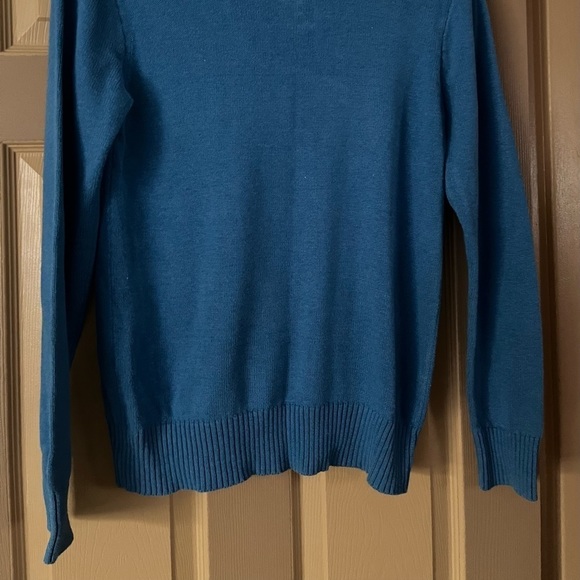 American Eagle Outfitters Other - Young men’s size medium athletic fit, American Eagle, pull over​​​​​​